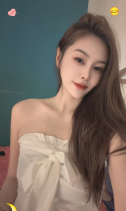 二十八路高身长少妇