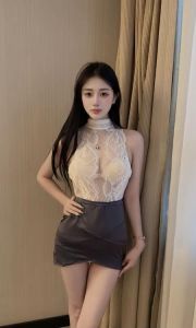 身材苗条颜值长腿嫩妹