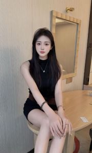 身材苗条颜值长腿嫩妹