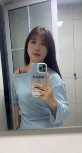 黑丝情趣风骚小妹