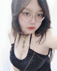 婺城E胸服务型团团
