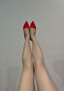 青浦华新娃娃脸少妇