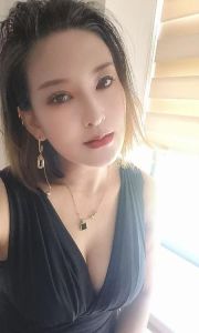 身材性感美女