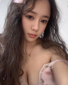 夫子庙大胸小姐姐