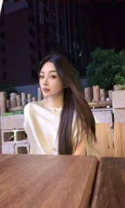 上城性感大胸骚妹