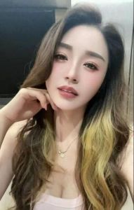 昆山市翘臀大奶妩媚少女