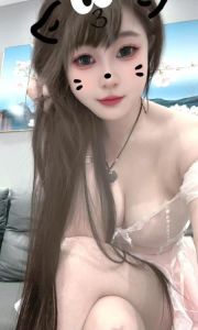 肤白貌美性感美乳国宝
