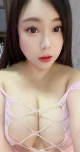 丰满巨乳BBW奶优
