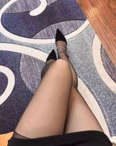 性感黑丝御姐