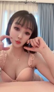 二刷服务系蜜桃臀梨子