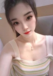 冷白皮茉莉少妇