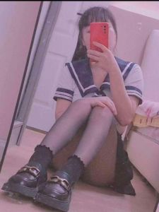 东门小唯