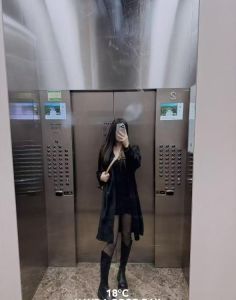 兼职嫩妹大长腿