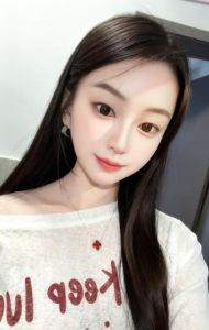 拱墅果果小女友