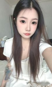 徐汇纹身制服大奶美女