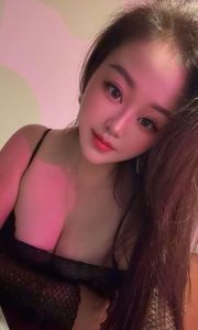坂田知性情妇