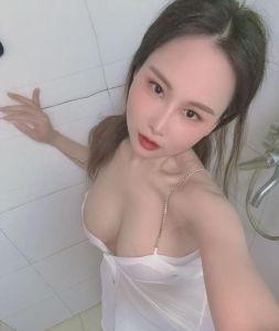 仙鹤街性感少妇