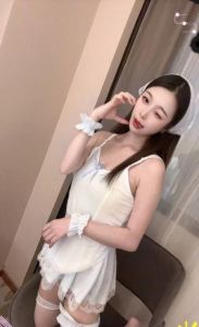 娇小呆呆萌