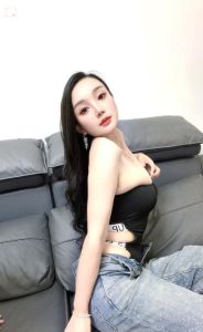 酷似小璐的优女