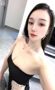 酷似小璐的优女