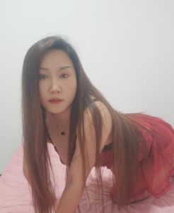 梅花园少妇