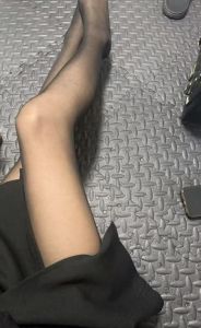黑丝美鲍小姐姐