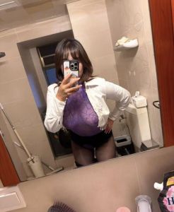 西山区巨乳少妇