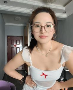 老司机 · 钟楼老板娘-老司机亲测