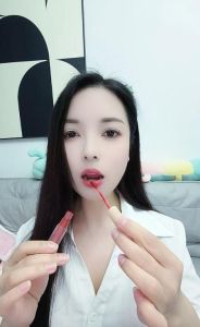 强推 · 松江刮毛翘臀少妇 (不可错过)