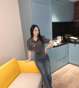 靠谱 · 芜湖服务热情黑丝骚妇-五星好评