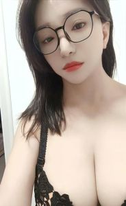 严选 · 上城D奶巨乳少妇小画-值得体验