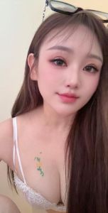 精品 · 大奶易高潮小甜甜-高分推荐