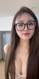 精品 · 大奶易高潮小甜甜-高分推荐