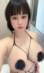 双重认证 · 天然爆乳大奶牛 (不可错过)