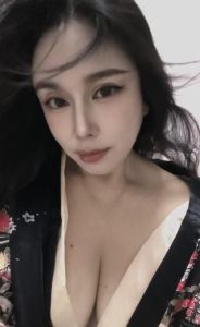 靠谱 · E罩杯巨乳奶莉莉-值得体验