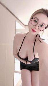 热门 · 顺德大奶子晴儿 (精品推荐)