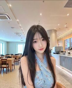 真实 · 光谷风骚大长腿妹妹 (不可错过)