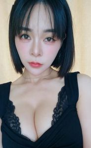 强推 · 东站短发大胸妹妹-真实靠谱