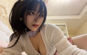 老司机 · 性感乳胶小萝莉 (好评如潮)