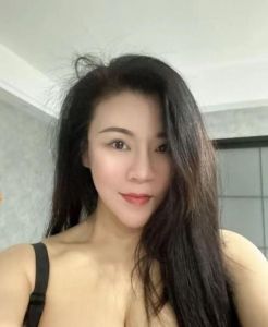 老司机 · 厦门E奶老凤飘雪-老司机亲测