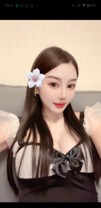 靠谱 · 小月亮一线天小水逼 (近期热门)