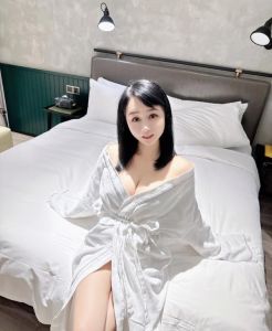 热门 · 喷水御姐艾冰冰-高分推荐