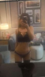 靠谱 · 舌吻轻熟老板娘-反馈极佳