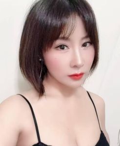 热门 · 销魂白皙琪琪 (精品推荐)