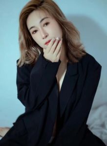 严选 · 骚货少妇珠珠 (不可错过)