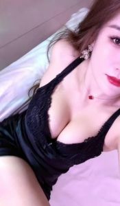 必看 · 颜值大胸美女安晴