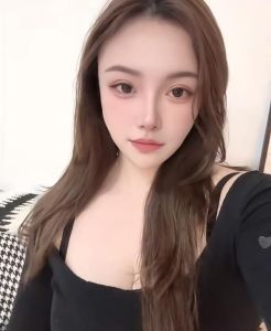 靠谱 · 岳麓F巨乳小琴 (安全靠谱)