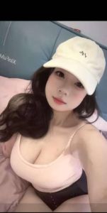 高性价比 · 大胸性感美少女-强烈安利