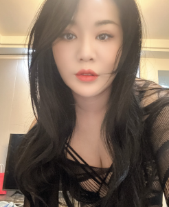 强推 · 滨江臀肥丰满少妇-五星好评