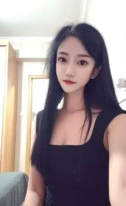 热门 · 舌吻性感苗条老师-反馈极佳